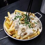 فست فود جیلیز ویلیز شعبه پیروزی