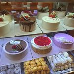 شیرینی فروشی سالوت