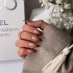 سالن تخصصى كاشت ناخن مهسا ميرواسع