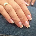 خدمات تخصصی ناخن گلنوش(تخفیف مراجعه اول)