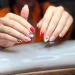 مرکز تخصصی کاشت ناخن و مژه لونا