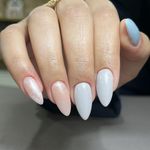 اموزش و خدمات کاشت ناخن