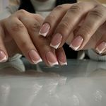 خدمات تخصصی کاشت ناخن کیانا