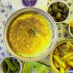 تهیه غذا مطبخ میزبان 