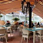 رستوران  بهزاد