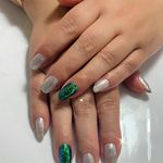 کاشت ناخن و ترمیم ناخن رویا