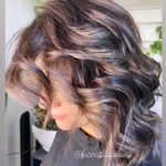 سالن زیبایی و آرایشگاه زنانه فرناز