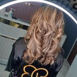 سالن زیبایی رویا برجسته