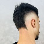 آرایشگاه آقای رباط