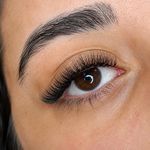 انجام خدمات مژه(اکستنشن،لیفت،لمینت،کاشت)