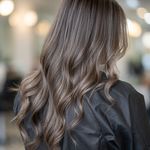 سالن زیبایی اِلای جنب نیایش مال