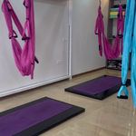 استودیو ورزشی و یوگا رویا