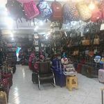 گالری صنم(کیف و چمدان فروشی)