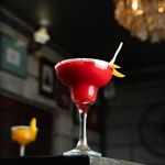 کافه‌حیات هزار افسانْ