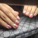 خدمات تخصصی کاشت ناخن زهره