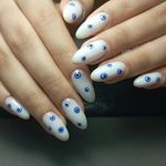 خدمات تخصصی کاشت ناخن زهره