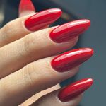 مرکز تخصصی کاشت ناخن مهدیه طاهری