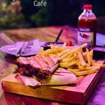 کافه کواترو