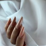 سالن کاشت ناخن وطراحی ناخن راحیل