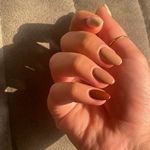 خدمات تخصصی ناخن آتوسا