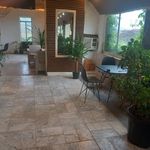 کافه رستوران لبخند