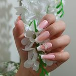 کاشت ناخن فاطمه