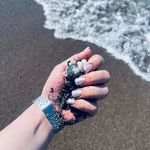 خدمات کاشت ناخن