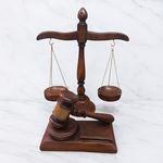وکیل پایه یک دادگستری سهیلا علیاری