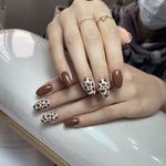 سالن کاشت ناخن نگین صادقیه
