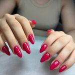 سالن کاشت ناخن الی