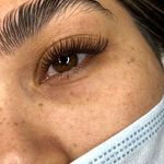 سالن تخصصی ناخن و مژه و ميكاپ پریا شمس