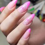 خدمات تخصصی ناخن و کاشت مژه اکرم نقی لو
