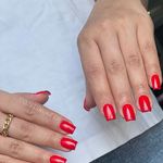 آموزش کاشت و خدمات ناخن نازنین ملکی