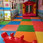 مهد و پیش دبستانی پرستوهای شاد دوزبانه۴⭐