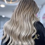مرکز تخصصی رنگ مش و کراتین آزاده خوش تیر
