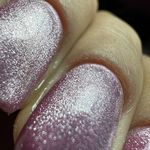 سالن تخصصی کاشت ناخن لیرو