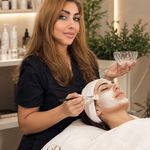 آرایشگر لیلا میرزایی