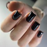 خدمات تخصصی ناخن نگین