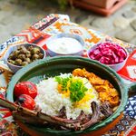 کافه و رستوران زری مامان