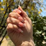 خدمات تخصصی ناخن رها نِیل