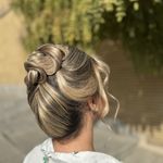 آرایشگاه زنانه مون بيوتی