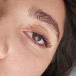 خدمات اکستنشن مژه ولیفت سارا