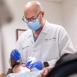 دکتر فرشید محرابی جراح دندانپزشک زیبایی