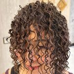 سالن زیبایی و میکاپ عروس پریا