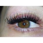 کاشت و اکستنشن مژه لونا(15درصدتخفیف)