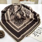 گالری شال و روسری عطرا