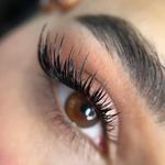 خدمات و آموزش اکستنشن مژه لیفت ابرو مژه