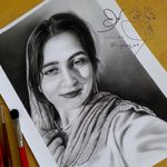 سفارش طراحی چهره سیاه قلم مریم اردشیری