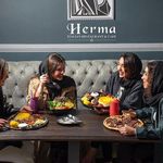 کافه رستوران هرما (ایرانی / فرنگی)