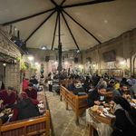 قهوه خانه سنتی و دیزی سرا آذری